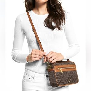 Michael Kors Jet set crossbody bag